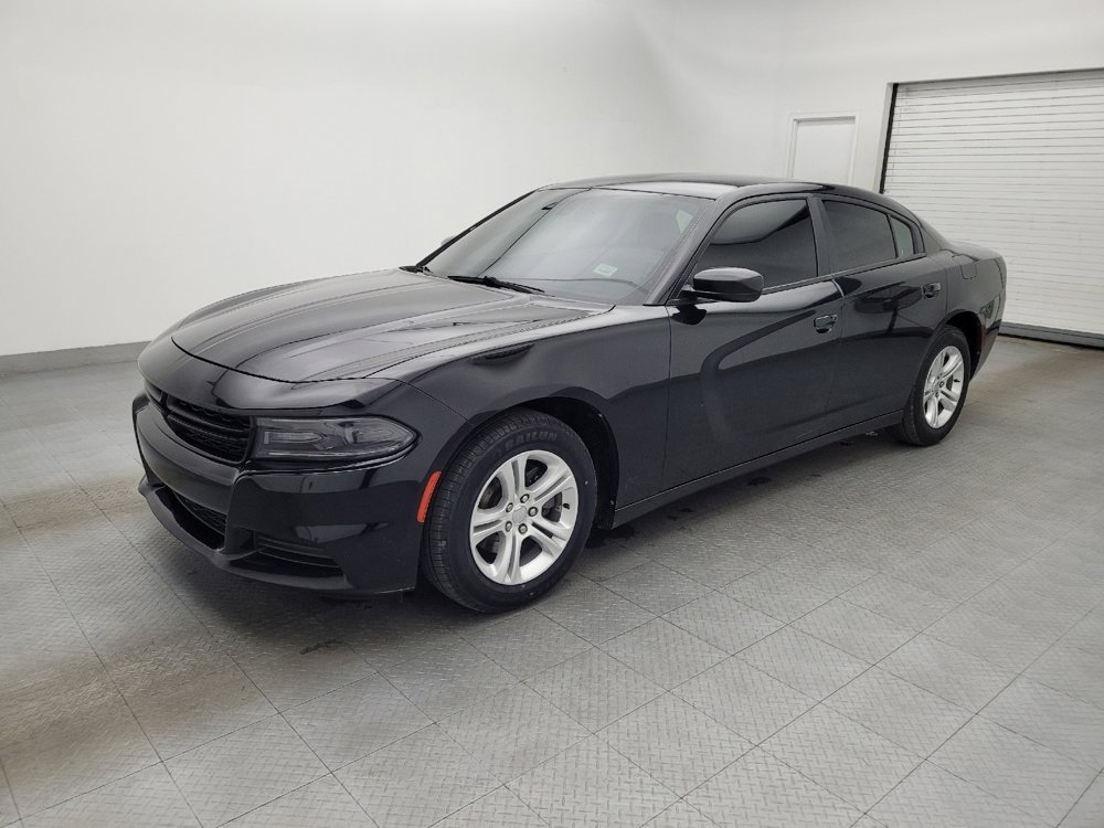 Used 2018 Dodge Charger SXT image 2