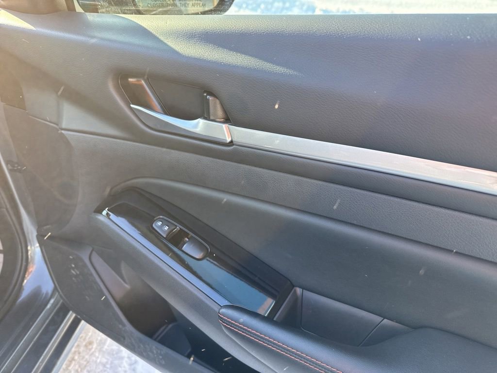 Used 2025 Nissan Altima 2.5 SR image 33