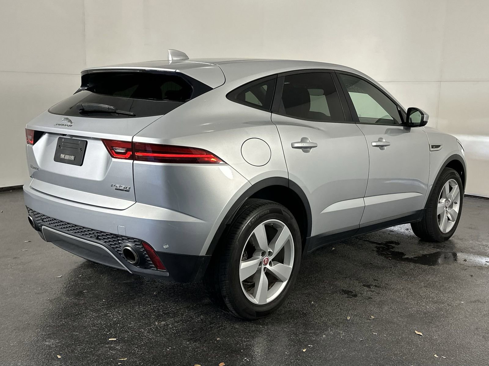 Used 2019 Jaguar E-PACE S image 8
