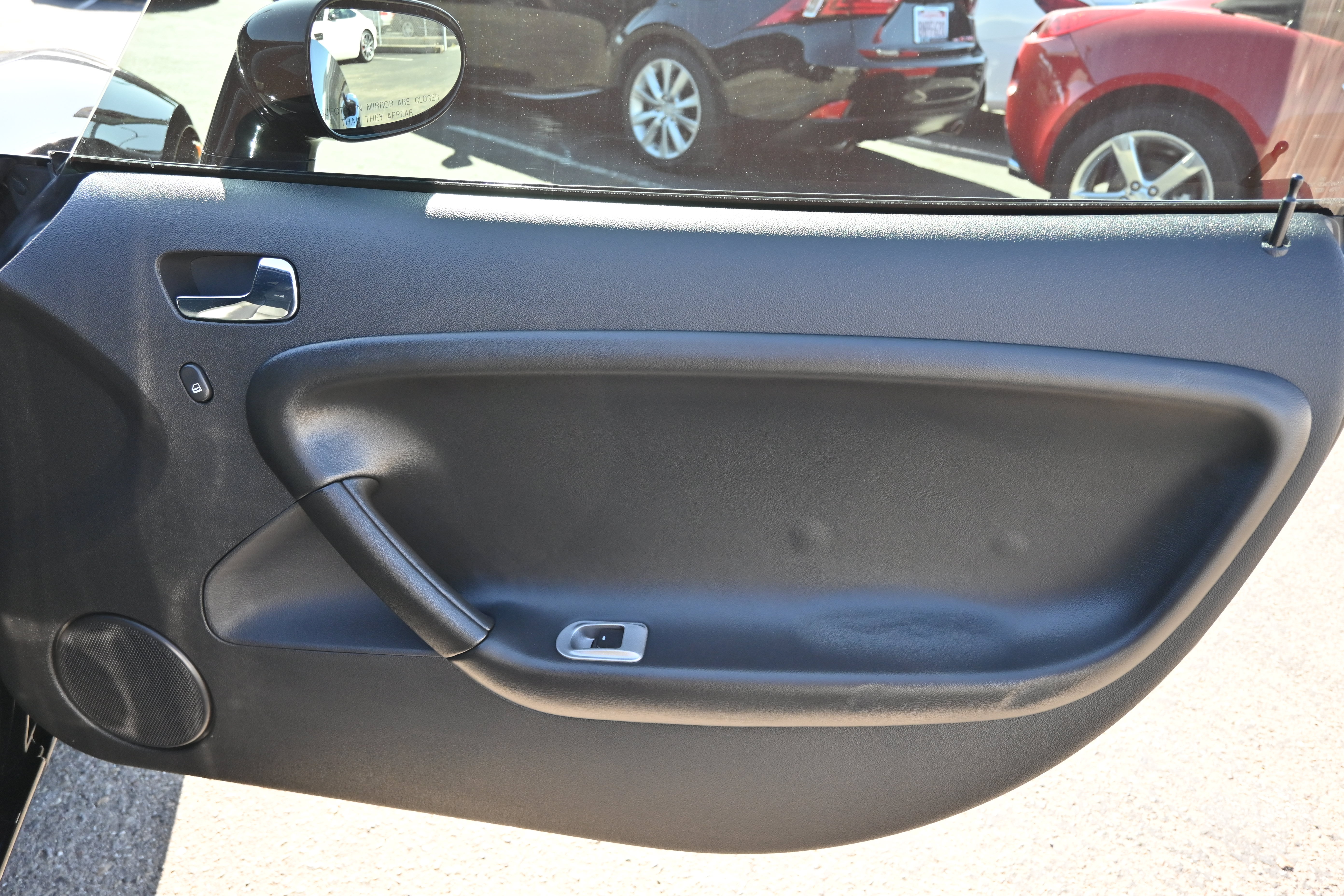 Used 2009 Pontiac Solstice GXP w/ Premium Package RWD image 23
