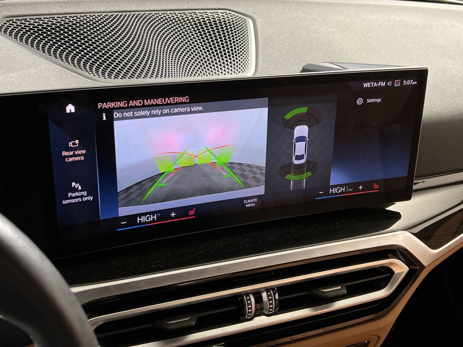 Used 2023 BMW 330e xDrive w/ Premium Package image 17