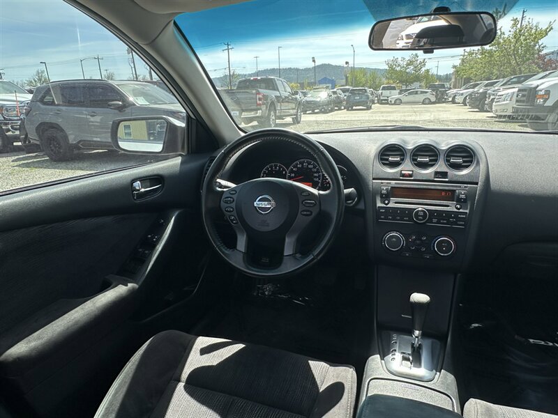 Used 2012 Nissan Altima 2.5 S w/ Convenience Pkg FWD image 10