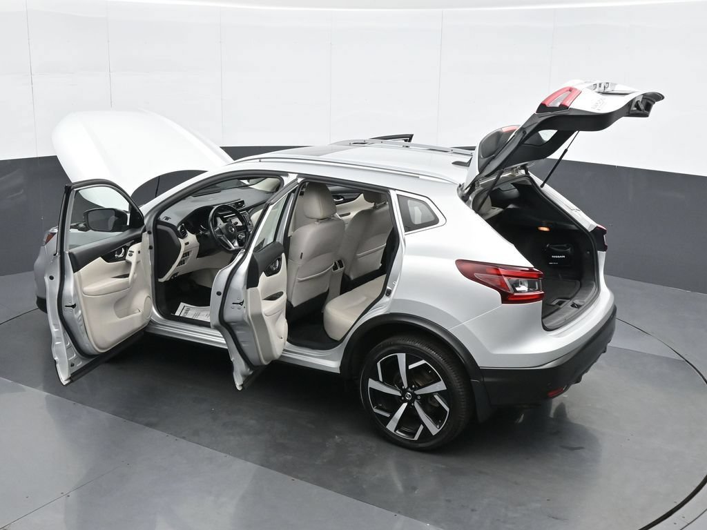 Used 2021 Nissan Rogue Sport SL w/ Premium Package AWD/4WD image 38