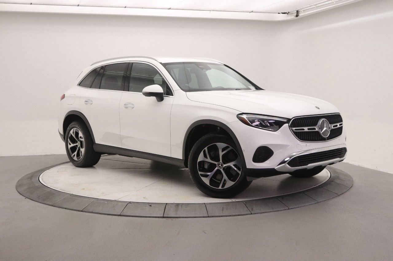 Certified 2025 Mercedes-Benz GLC 350e 4MATIC image 34
