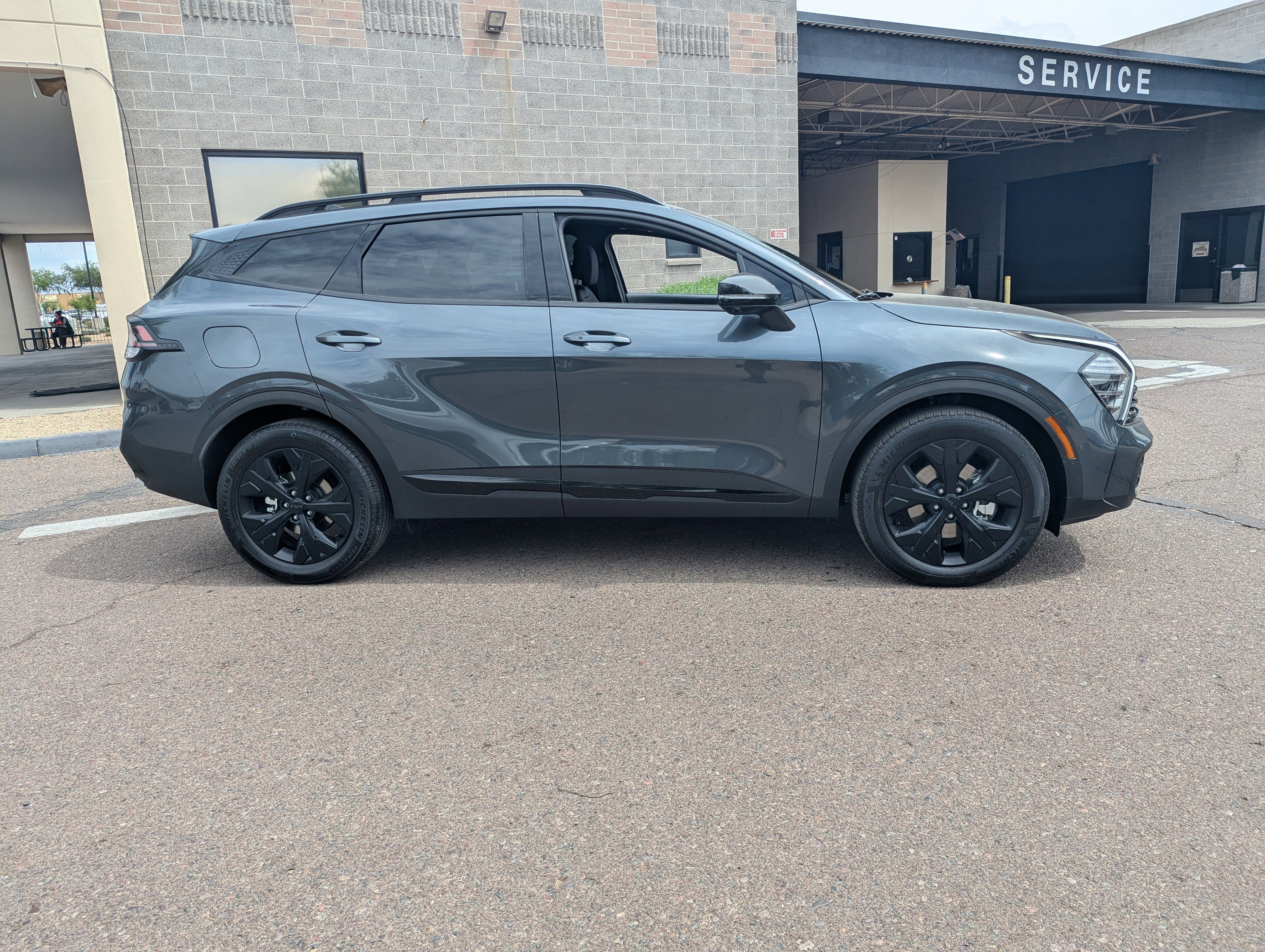 Certified 2025 Kia Sportage X-Line Prestige image 2