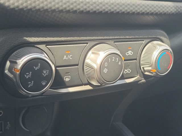 Certified 2025 Nissan Kicks Play S FWD image 19