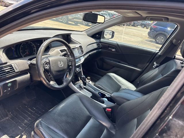 Used 2014 Honda Accord Touring image 28
