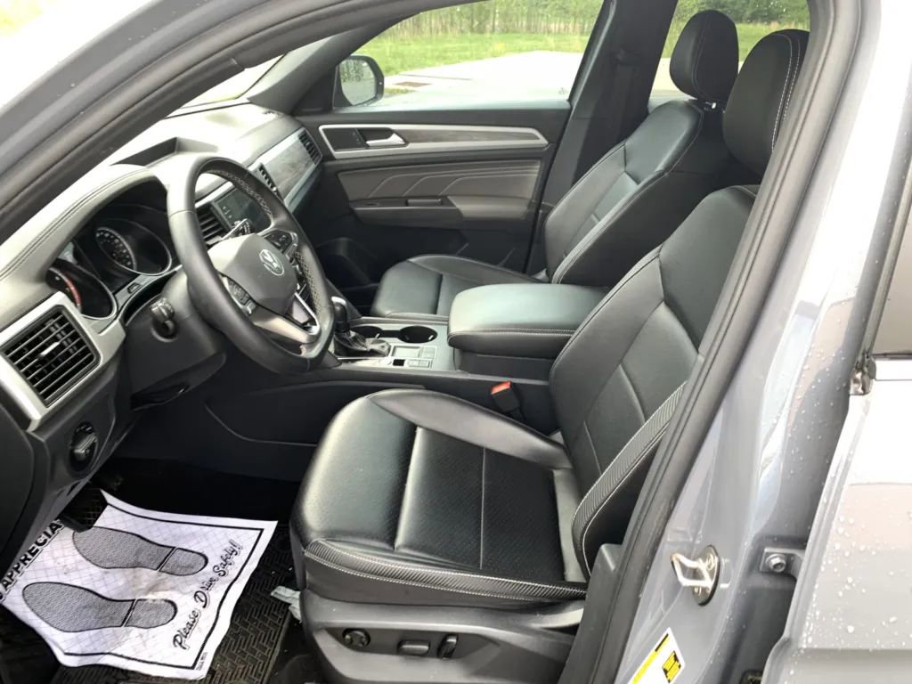 Used 2021 Volkswagen Atlas Cross Sport SE image 17