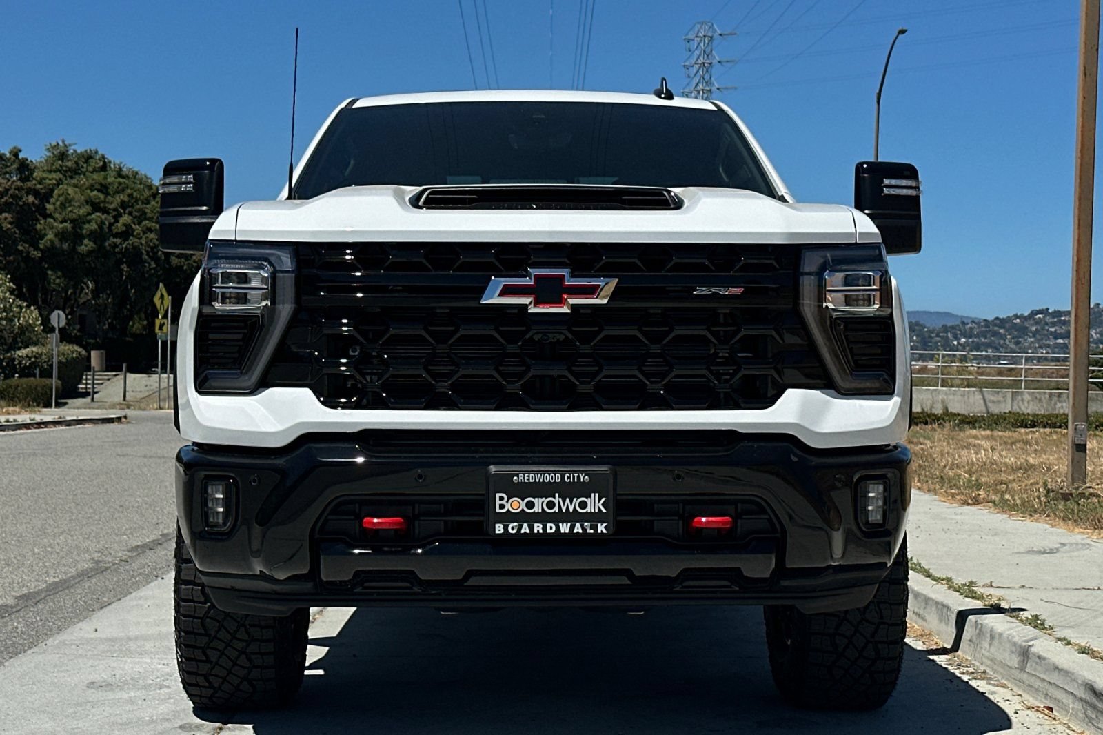 New 2026 Chevrolet Silverado 2500 ZR2 w/ LPO, Dark Essentials Package AWD/4WD image 9