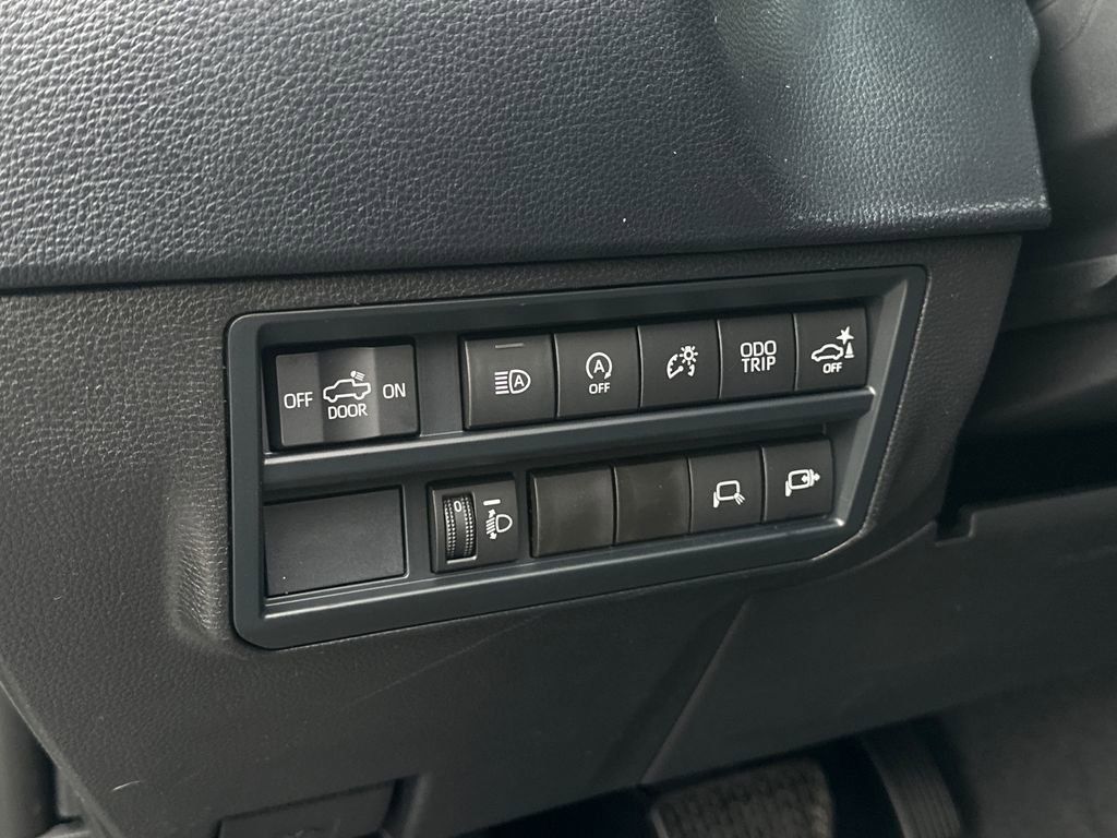 New 2026 Toyota Tundra SR5 image 18