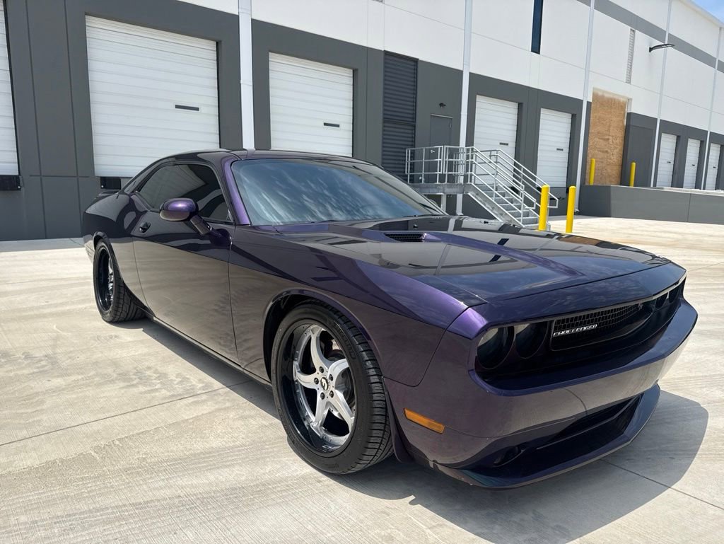 Used 2013 Dodge Challenger R/T Plus RWD image 3