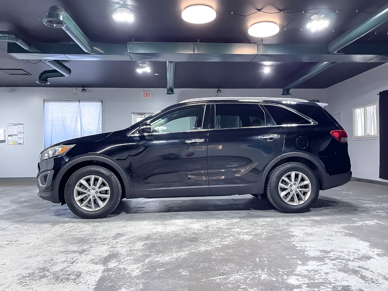 Used 2016 Kia Sorento LX image 5