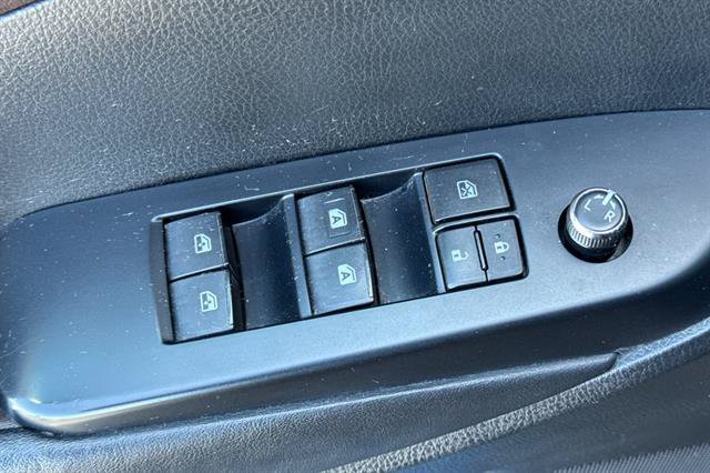 Used 2015 Toyota Highlander XLE AWD/4WD image 11