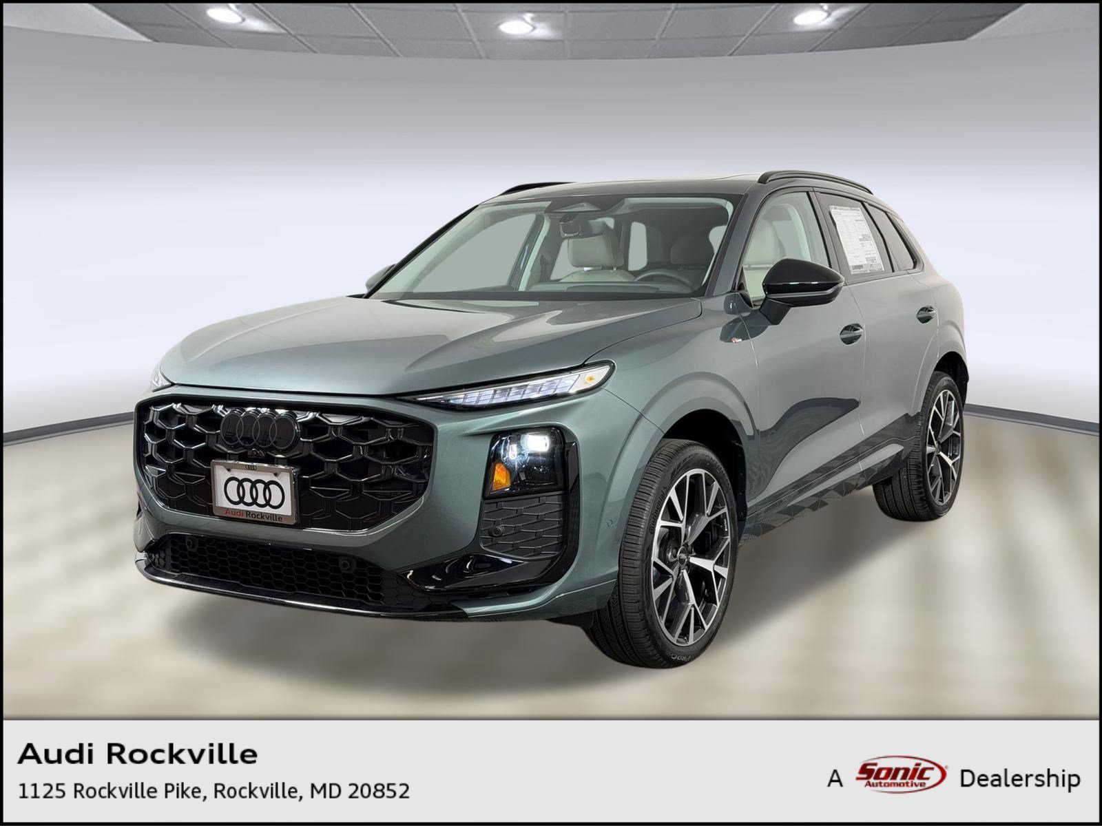 New 2026 Audi Q3 quattro 2.0T AWD/4WD image 1