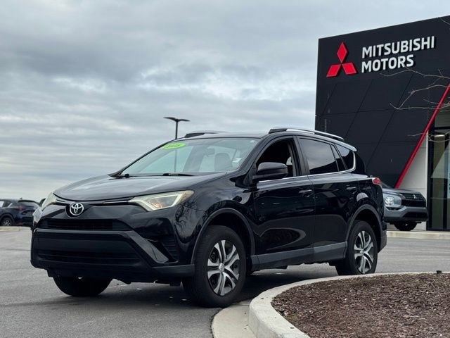 Used 2016 Toyota RAV4 LE image 7