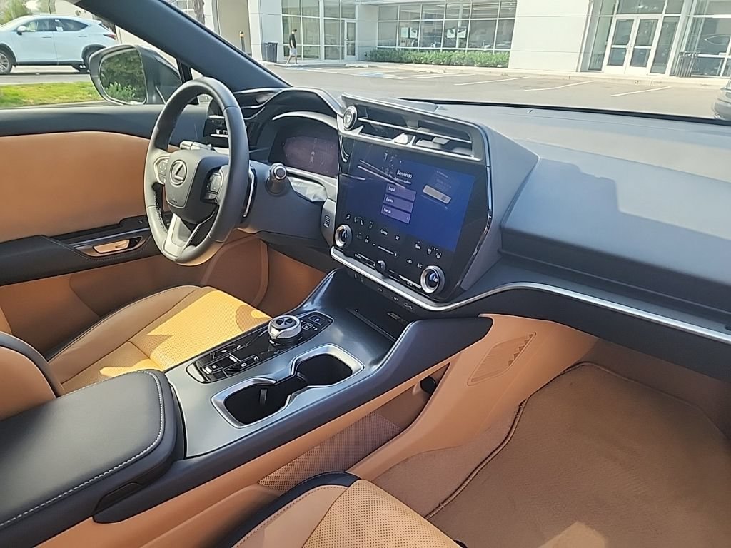 Certified 2023 Lexus RZ 450e Premium w/ Technology Package AWD/4WD image 20
