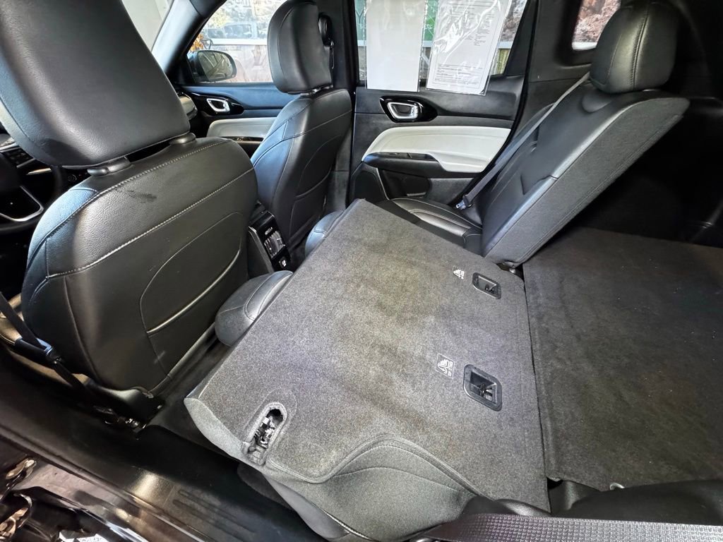 Used 2023 Jeep Compass Limited image 45