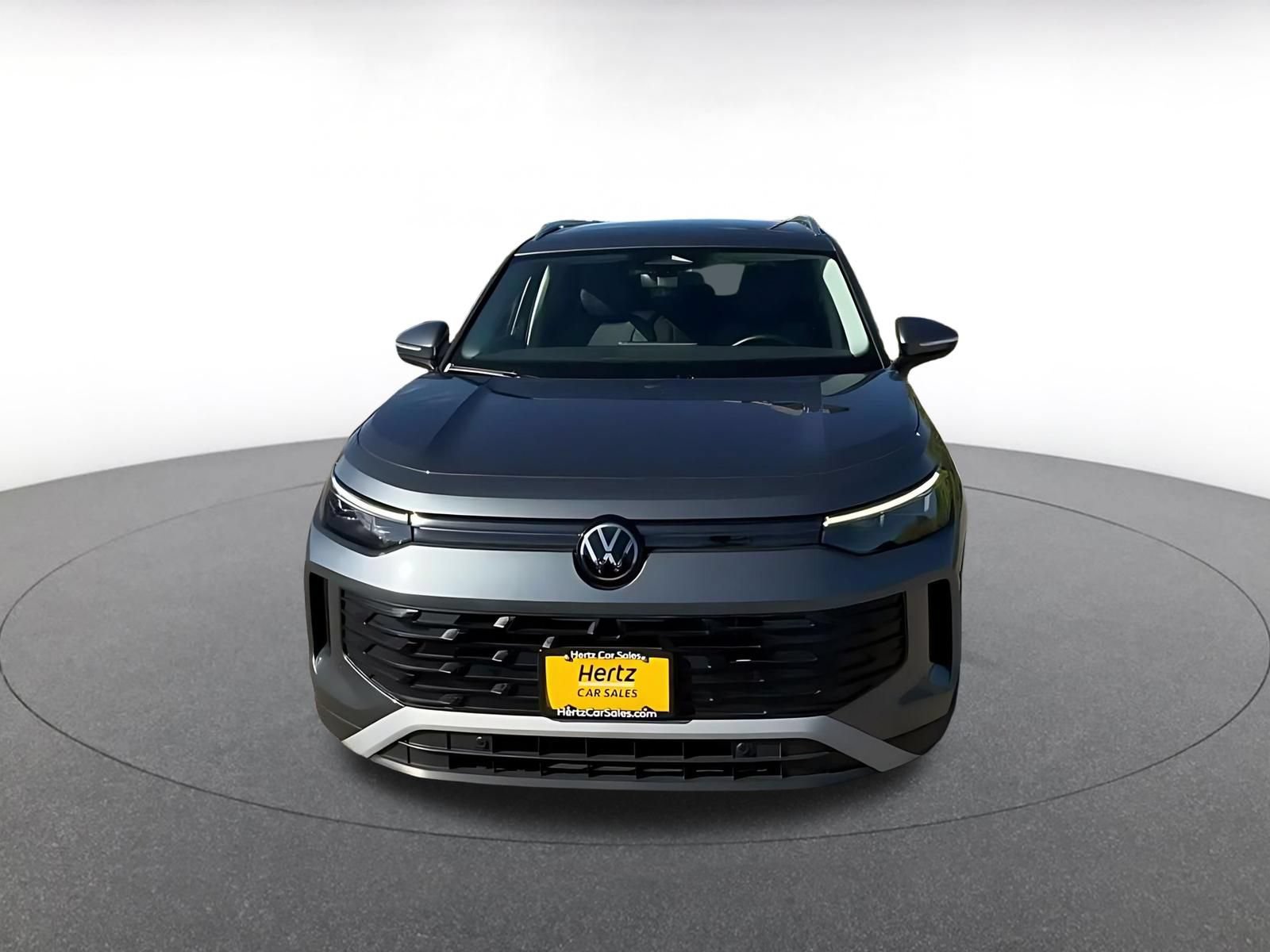 Used 2026 Volkswagen Tiguan SE FWD image 5