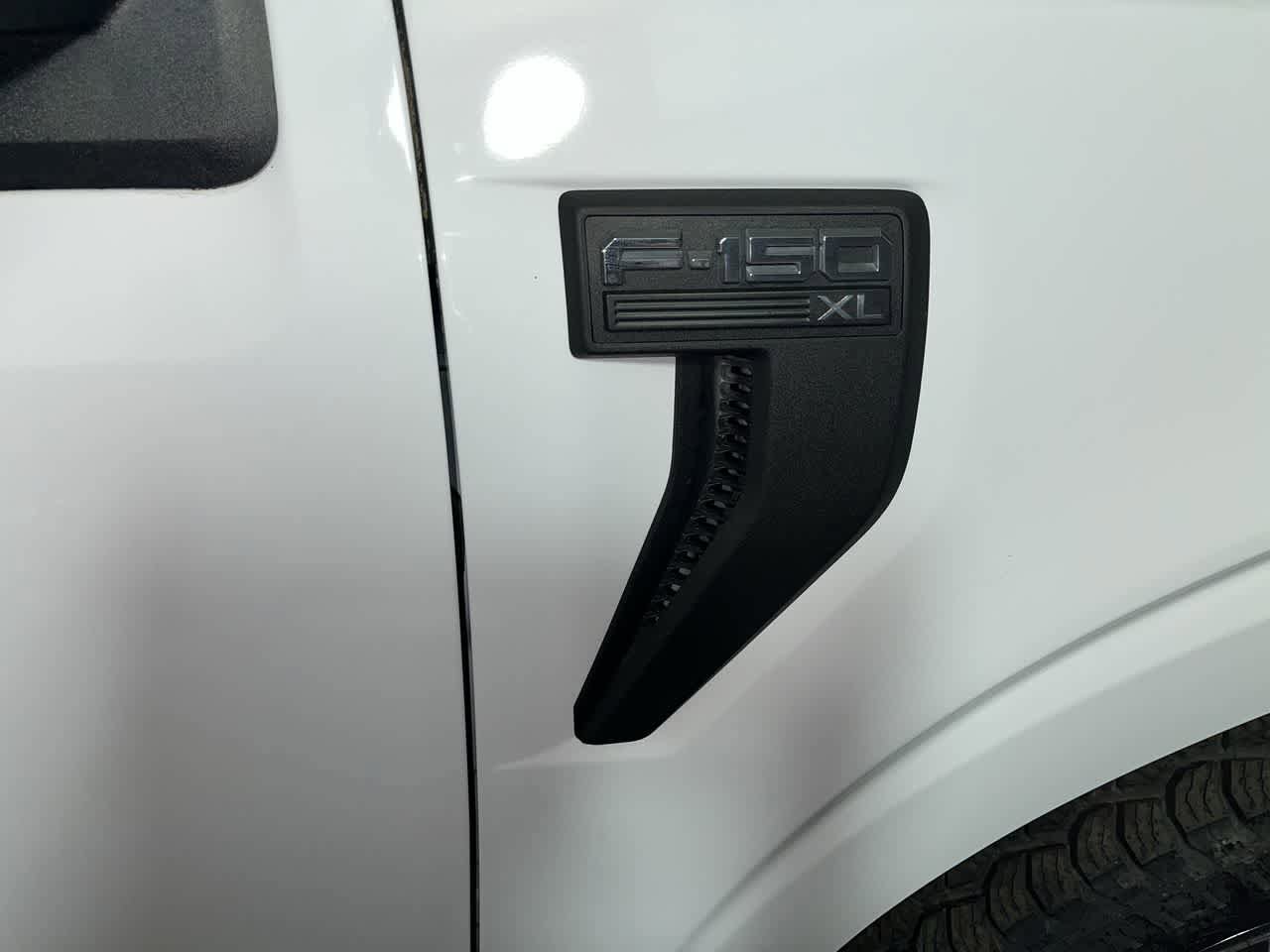 Used 2022 Ford F150 XL w/ Equipment Group 101A High AWD/4WD image 11