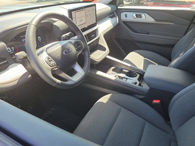 Used 2026 Ford Explorer Active RWD image 3