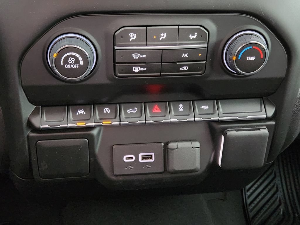 New 2026 Chevrolet Silverado 1500 Custom RWD image 15