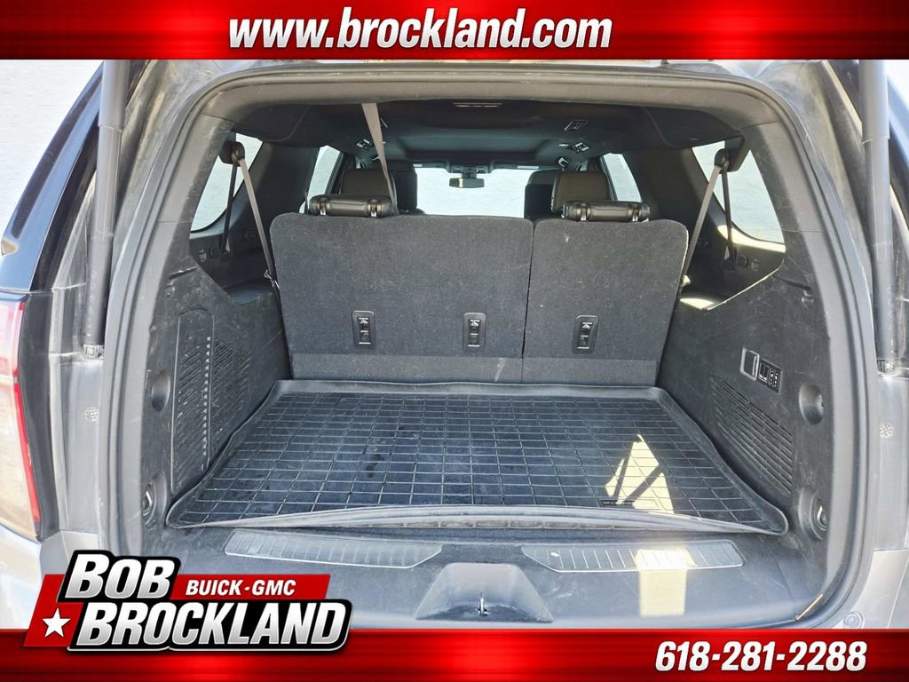 Used 2021 Chevrolet Suburban Z71 w/ Z71 Off-Road Package image 16