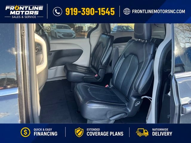 Used 2022 Chrysler Pacifica Touring-L FWD image 14