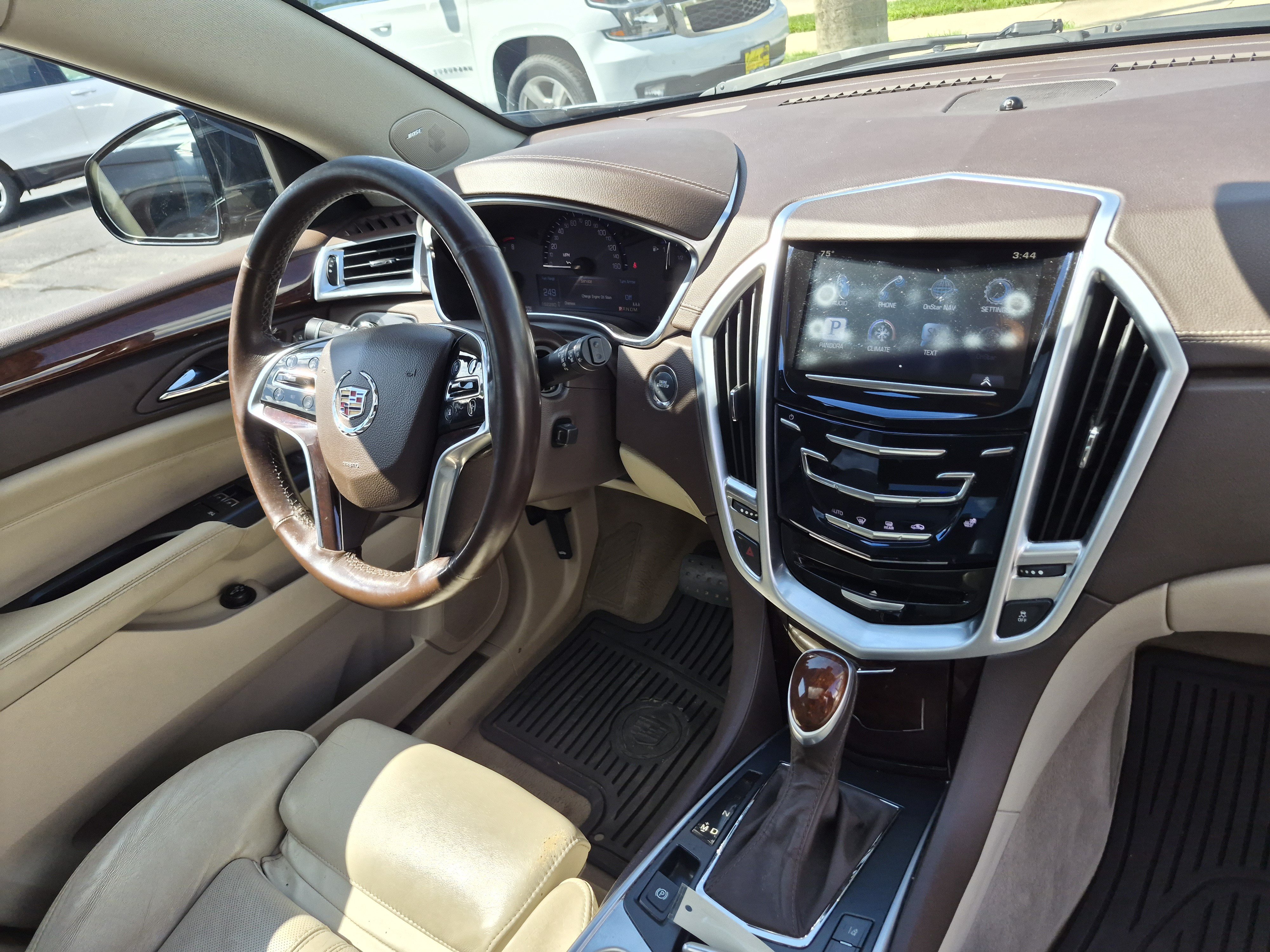 Used 2015 Cadillac SRX Luxury w/ Driver Awareness Package AWD/4WD image 14