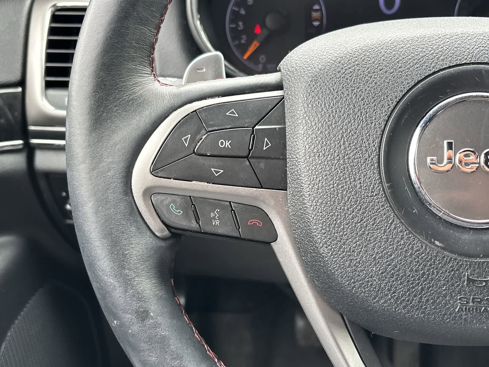 Used 2017 Jeep Grand Cherokee Trailhawk w/ Trailhawk Luxury Group AWD/4WD image 9