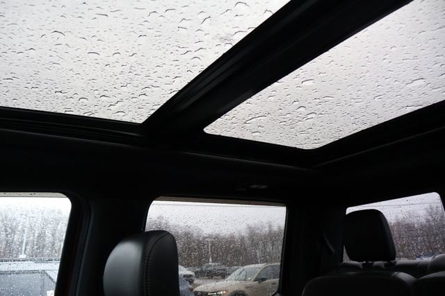 Used 2020 Ford F150 Lariat w/ Equipment Group 502A Luxury image 11