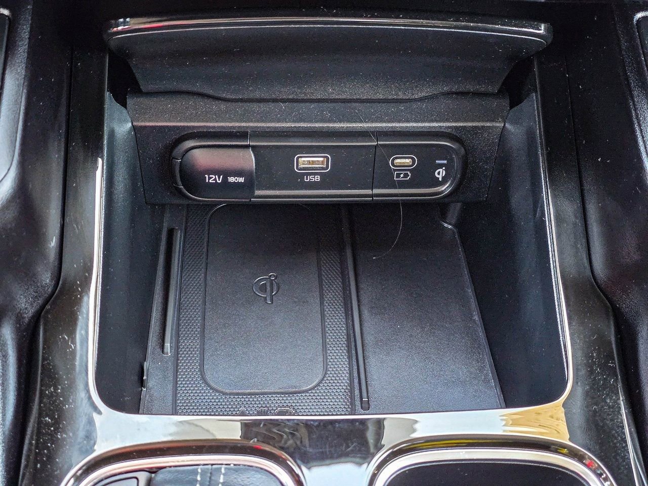 Used 2025 Kia Telluride S image 21