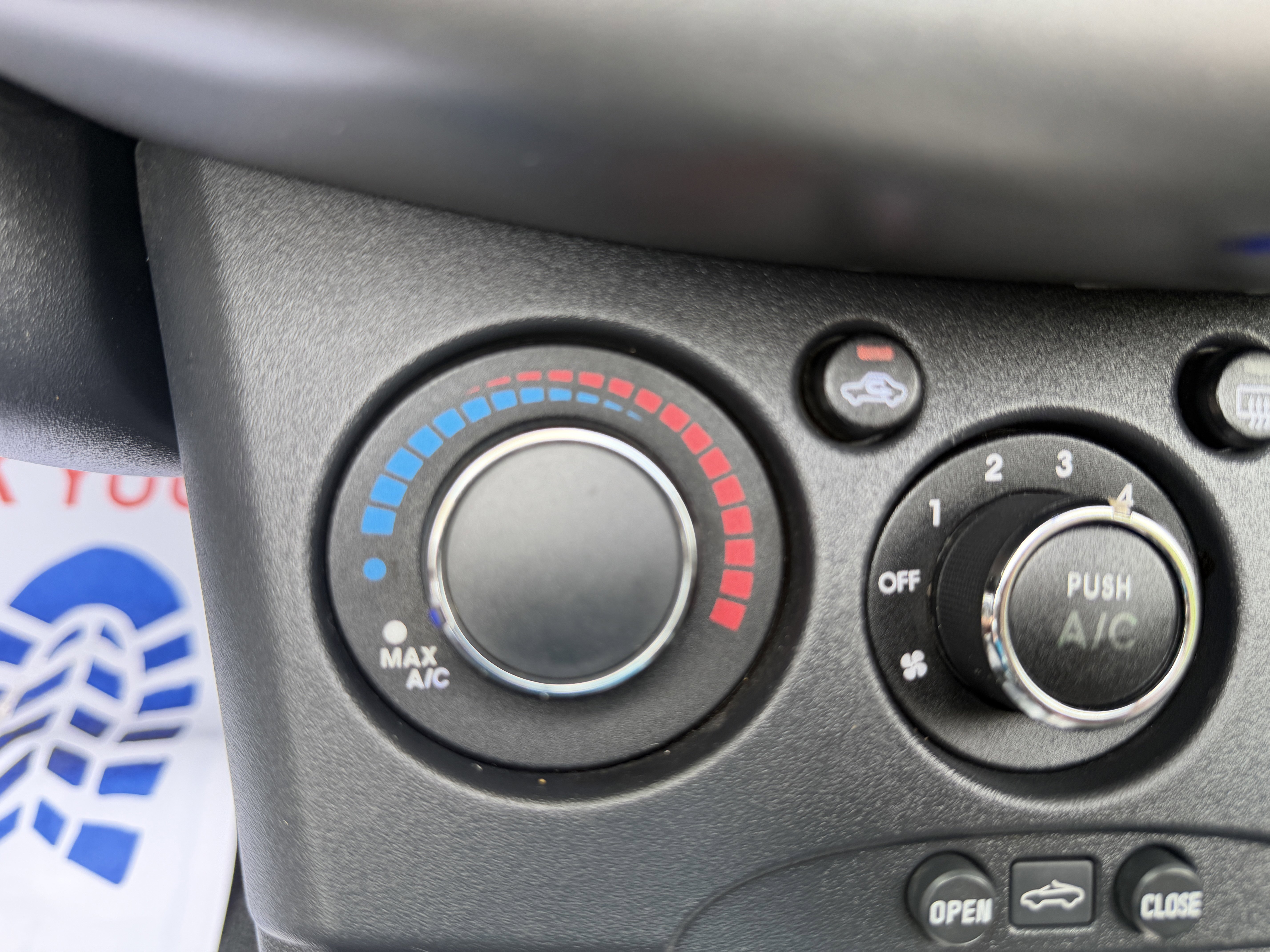 Used 2009 Mitsubishi Eclipse GS image 35