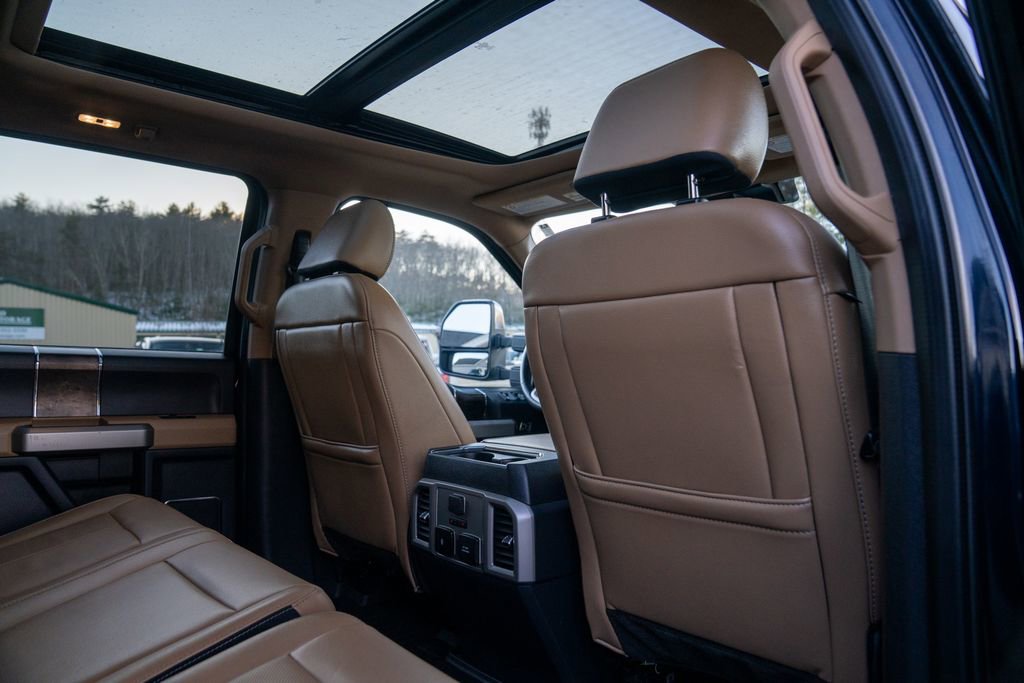 Used 2022 Ford F250 Lariat w/ Chrome Package image 14