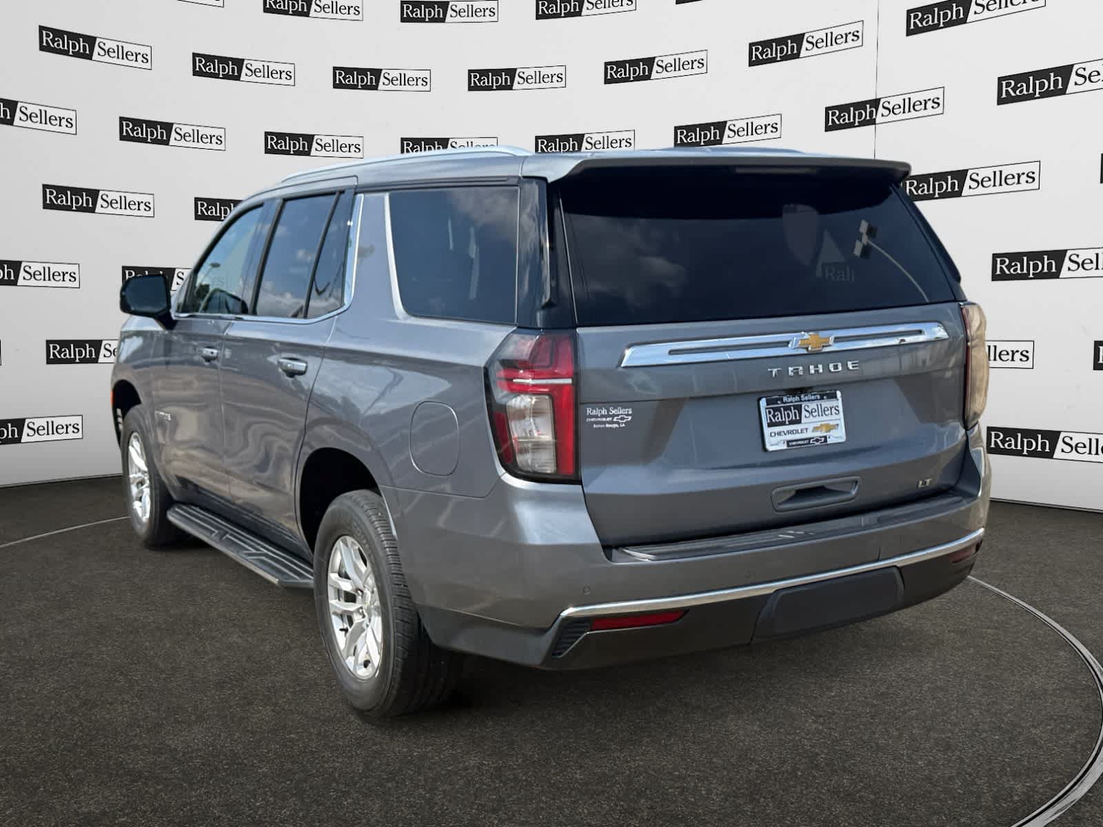 Used 2021 Chevrolet Tahoe LT w/ Luxury Package RWD image 4