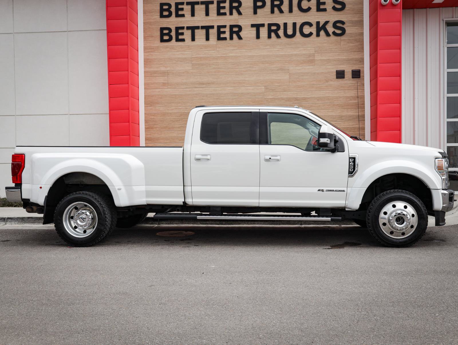 Used 2020 Ford F450 Lariat w/ Lariat Ultimate Package AWD/4WD image 2