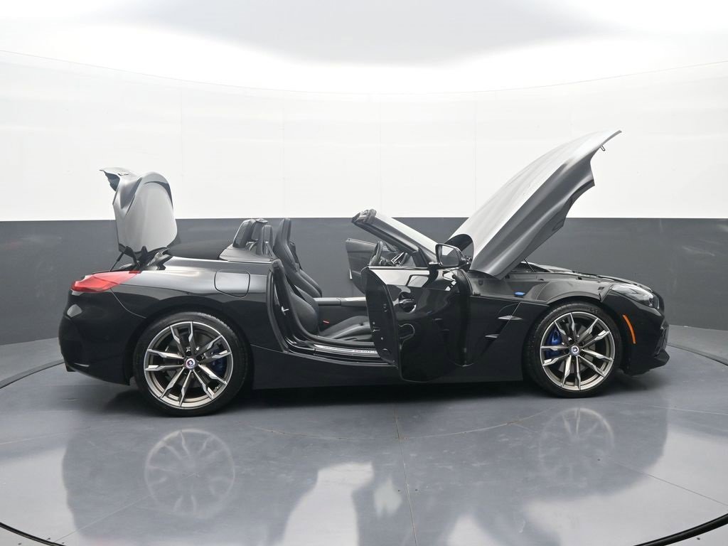 Used 2023 BMW Z4 M40i w/ Premium Package image 42