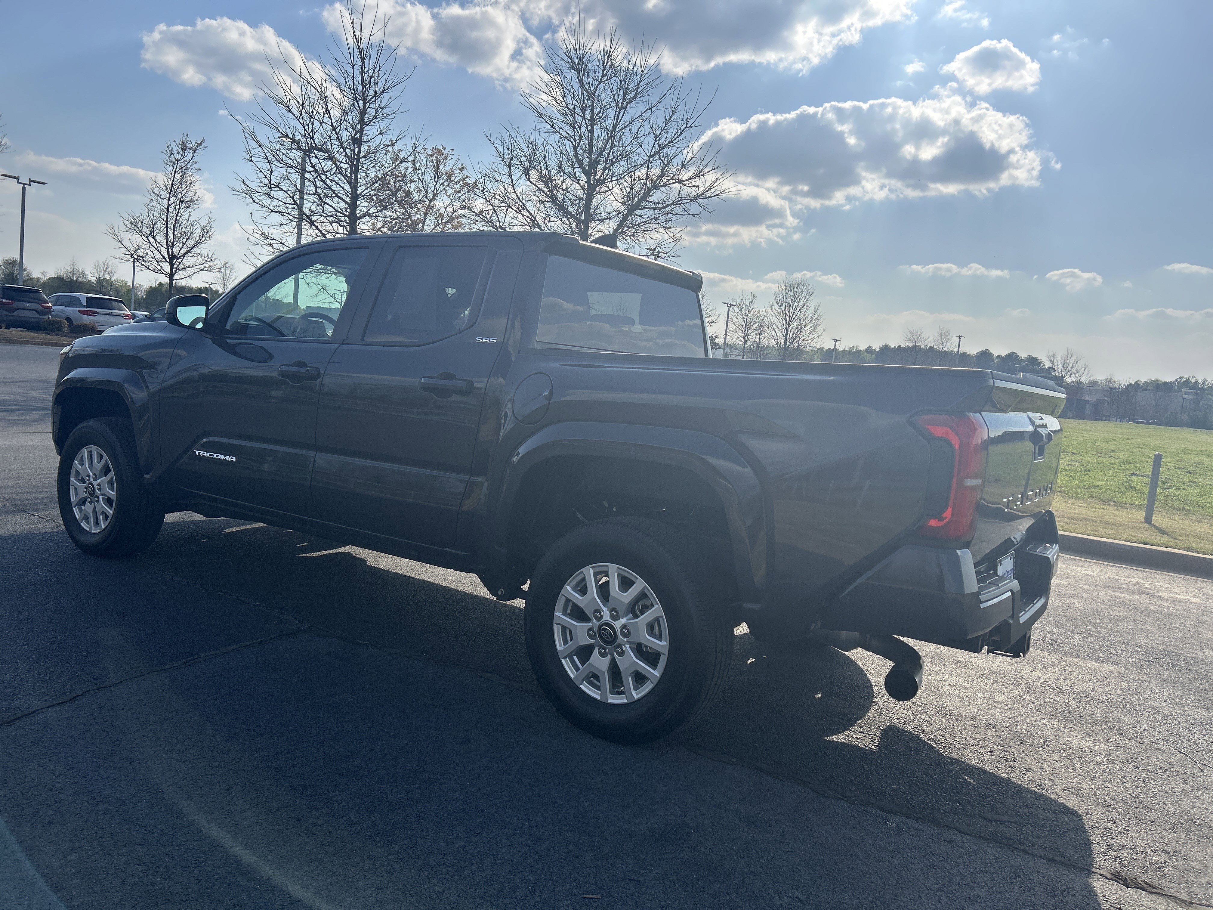 Used 2025 Toyota Tacoma SR5 image 7