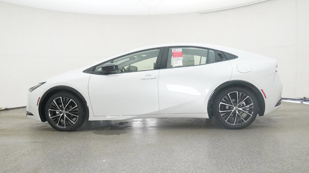 New 2025 Toyota Prius XLE image 10