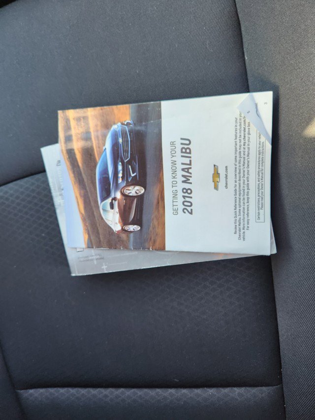 Used 2018 Chevrolet Malibu LT image 15