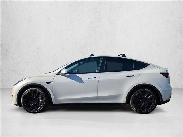 Used 2021 Tesla Model Y Long Range image 8