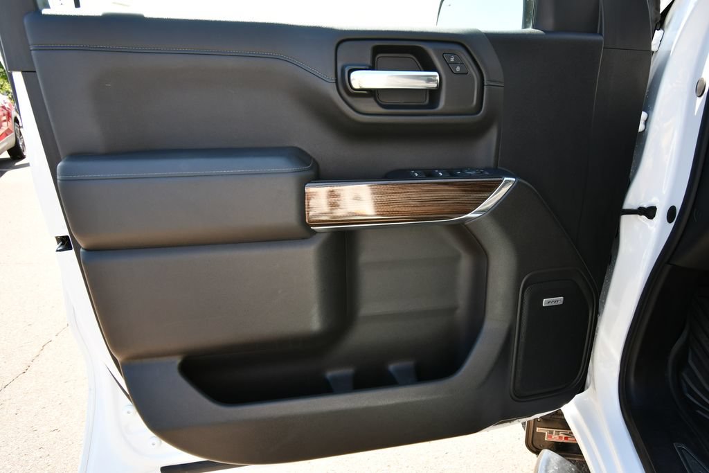 Used 2020 Chevrolet Silverado 1500 LT Trail Boss AWD/4WD image 14