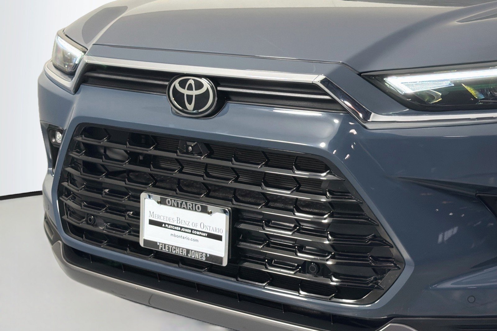 Used 2025 Toyota Grand Highlander AWD image 14