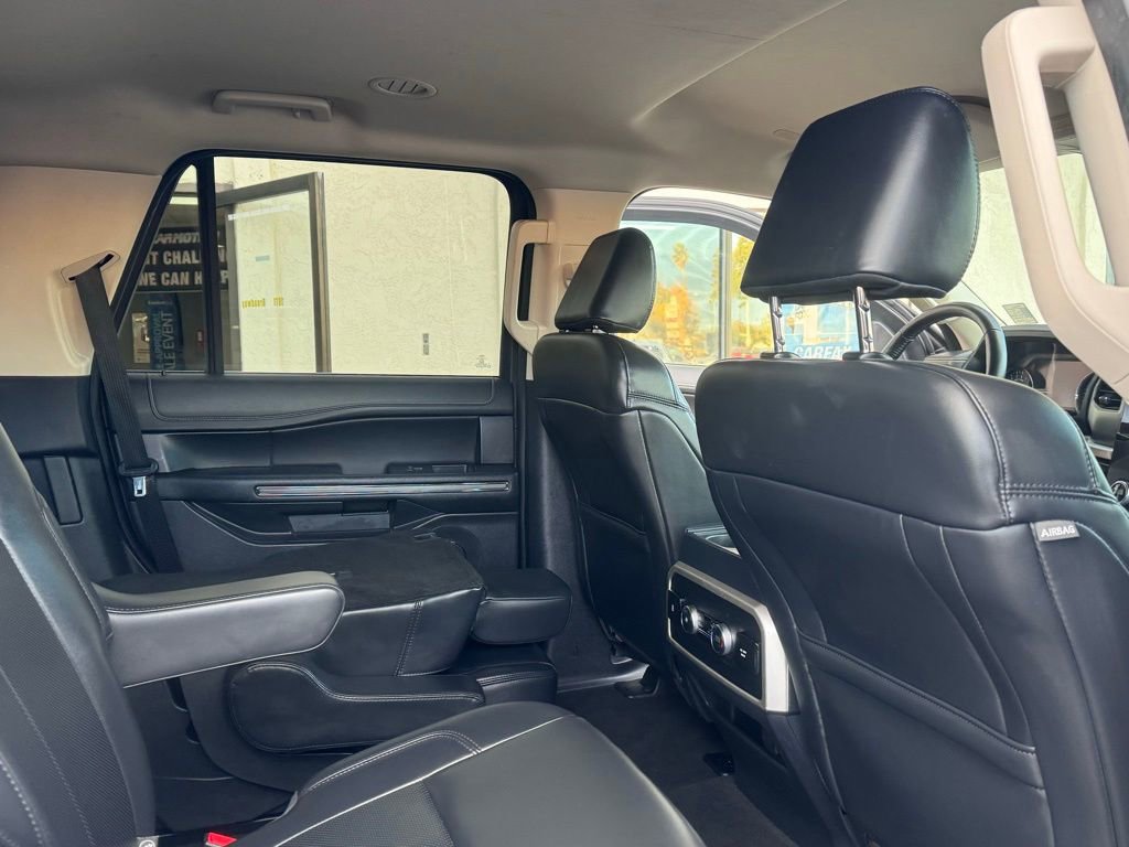 Used 2024 Ford Expedition XLT image 26