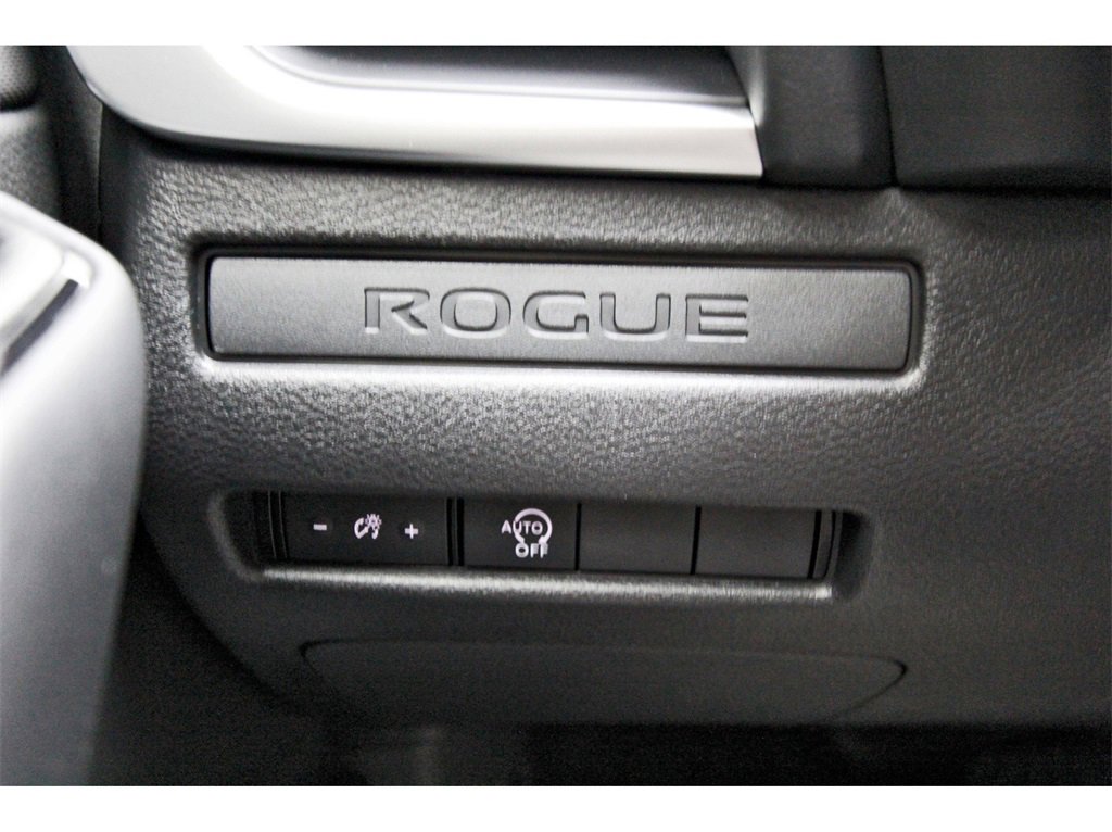 Certified 2024 Nissan Rogue S image 17