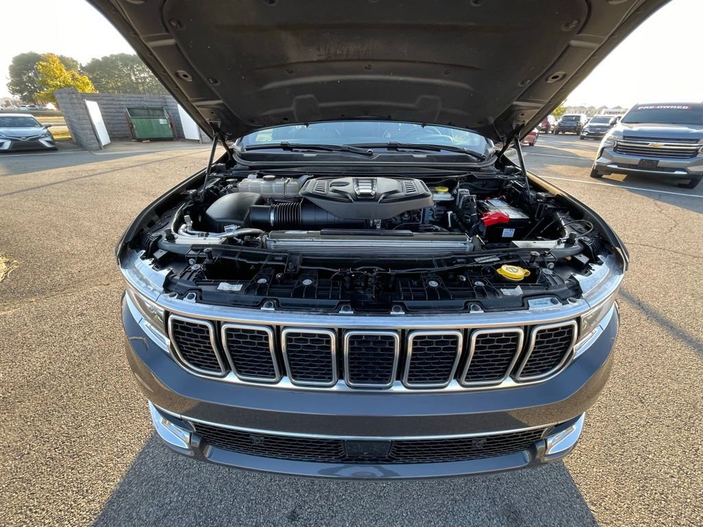 Used 2024 Jeep Wagoneer Series III image 33