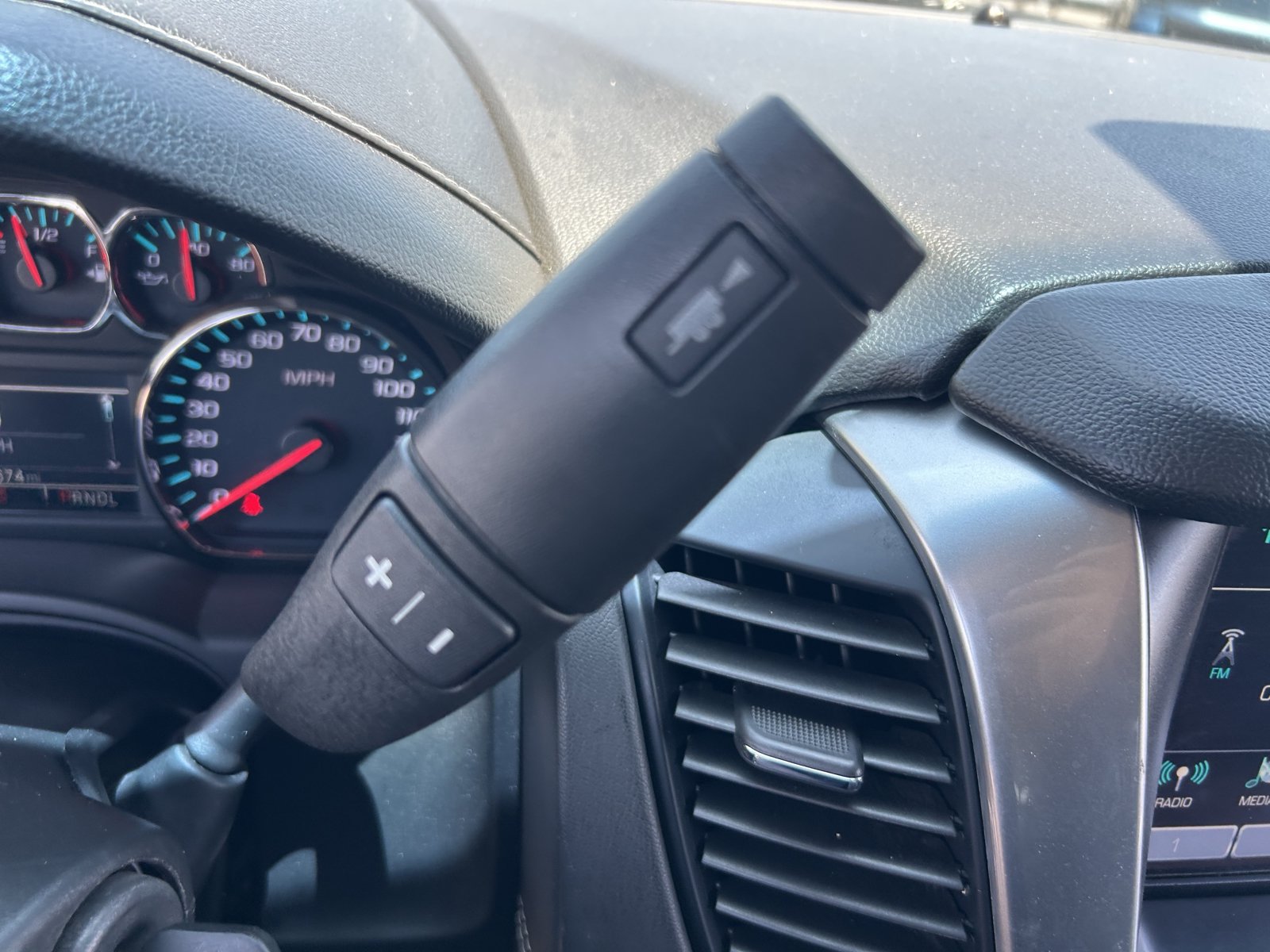 Used 2020 Chevrolet Suburban LT AWD/4WD image 31