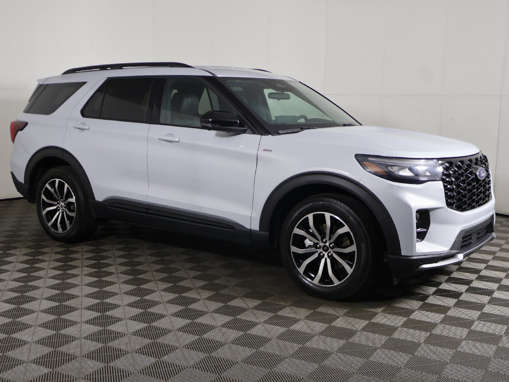 Used 2026 Ford Explorer ST-Line AWD/4WD image 9