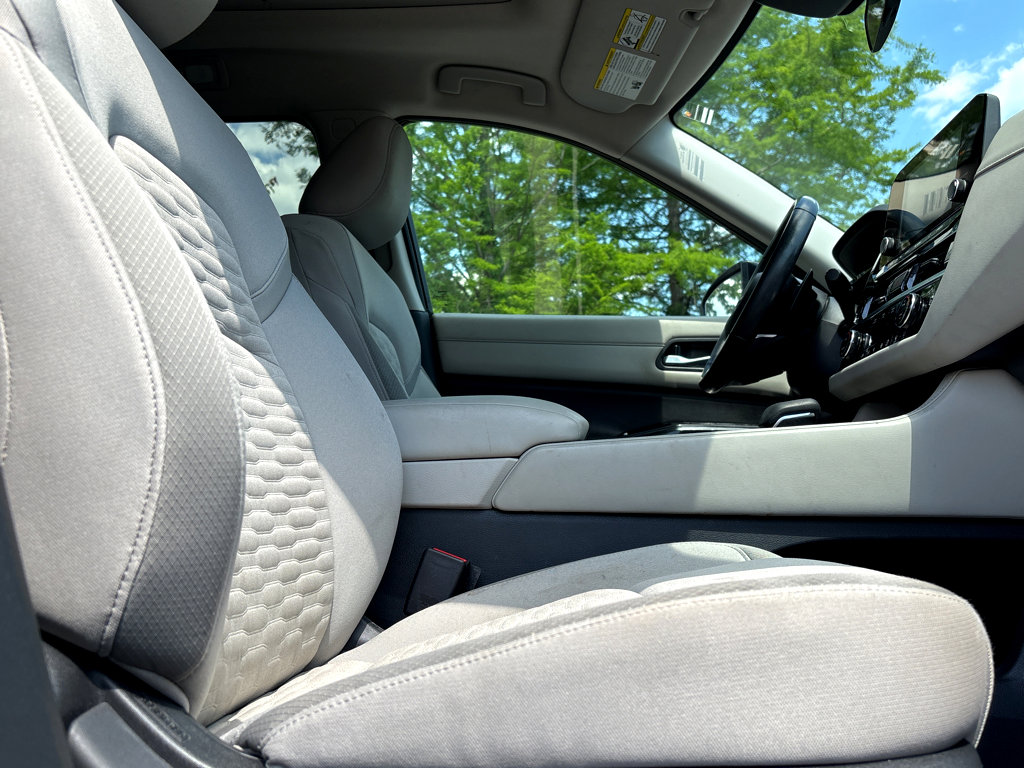 Used 2022 Nissan Pathfinder SV w/ SV Premium Package image 6