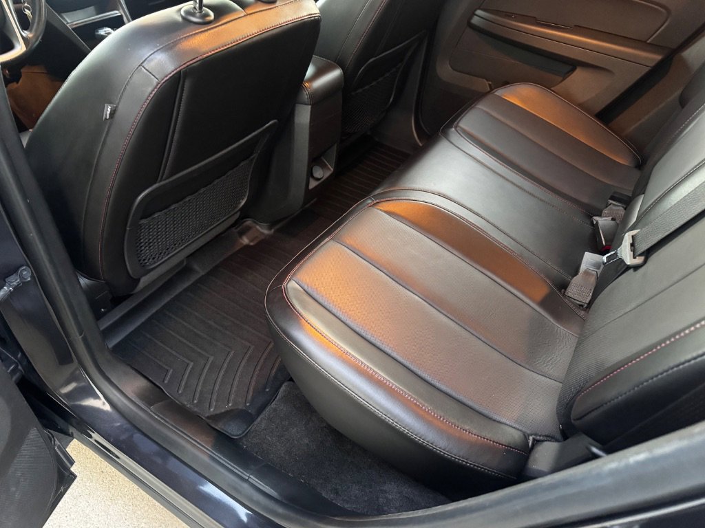 Used 2016 Chevrolet Equinox LTZ w/ Enhanced Convenience Package image 30