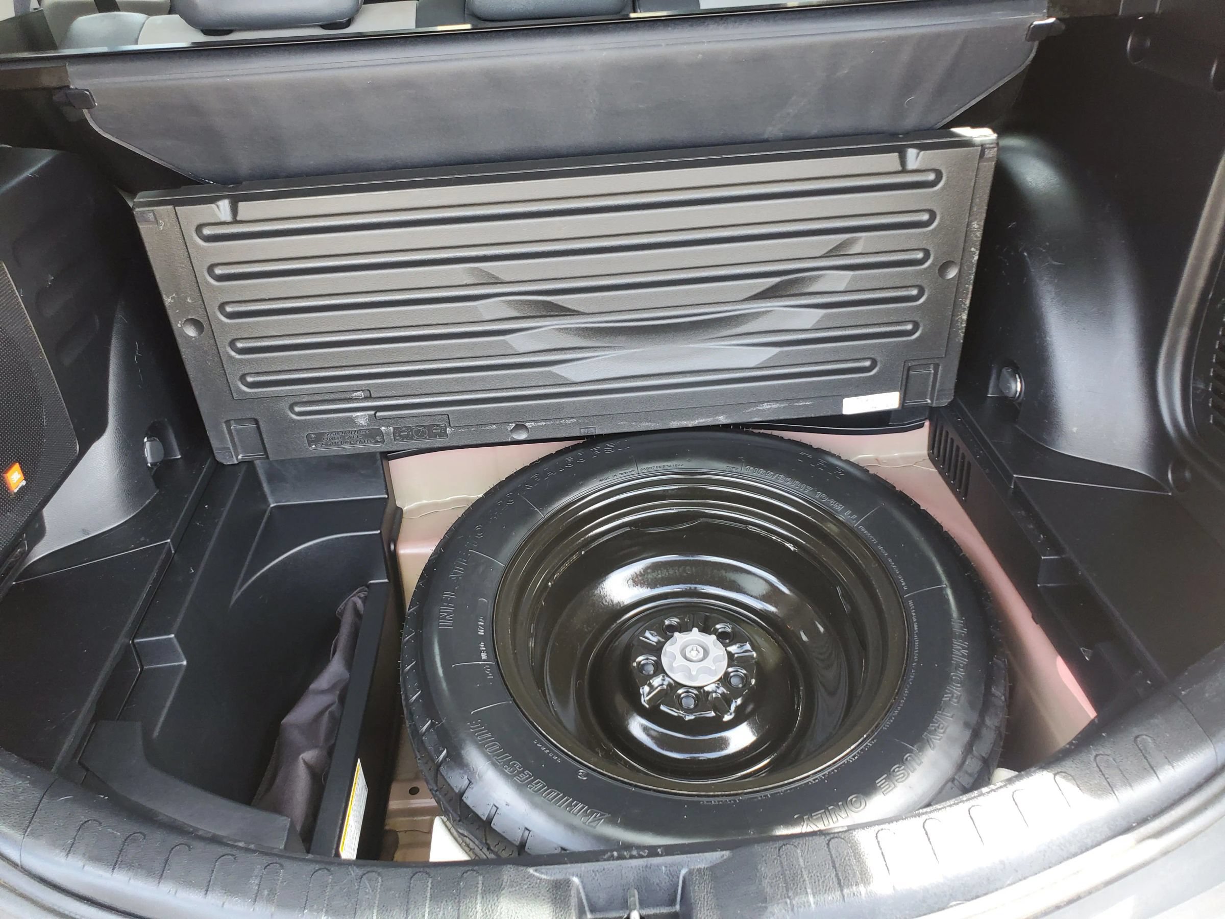 Used 2015 Toyota RAV4 Limited w/ Technology Package FWD image 59